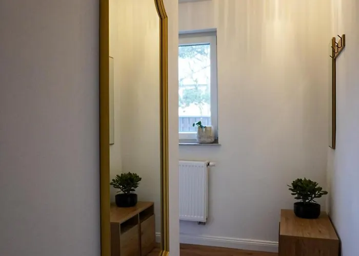 Emmas With Private Parking And Balcony