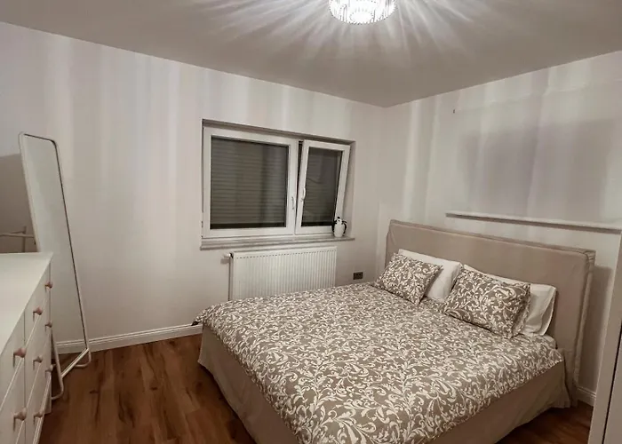 Emmas With Private Parking And Balcony Apartament *